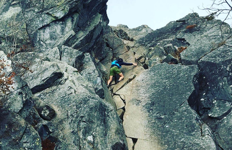 紅葉を求めて、乾徳山トレイルランニング